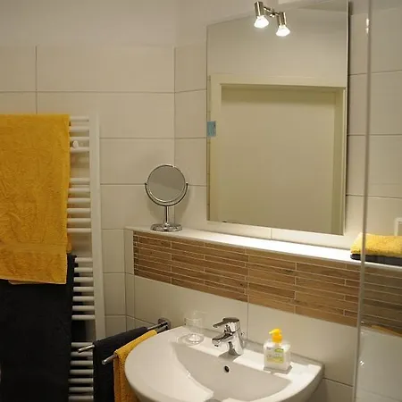 Apartment Leo *